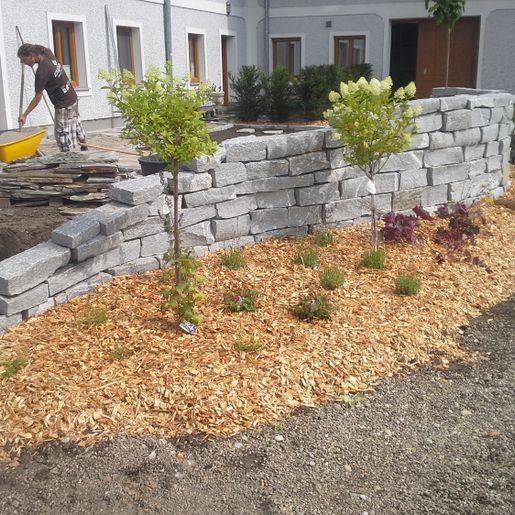 Gartengestaltung Gärtnerei Brons Vöcklabruck