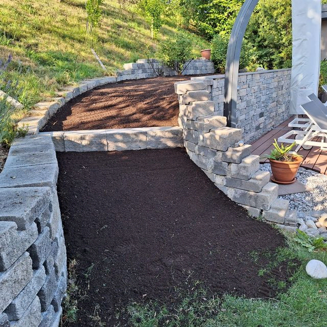 Gartenpflege & Gartengestaltung Brons in Vöcklabruck