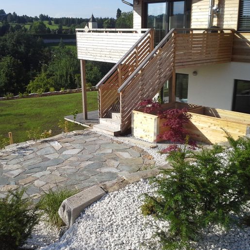 Gartengestaltung Gärtnerei Brons Vöcklabruck